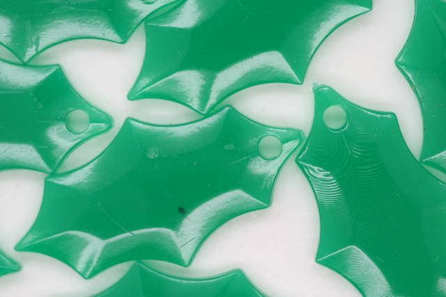 Leaf Opaque; Dark Green 250g (approx 770p) Leaf Opaque; Dark Green 250g (approx 770p)