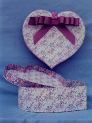 Medium Heart Box & Tray - Click Image to Close