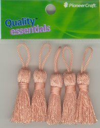 Tassels 35mm 22 Coral - Click Image to Close